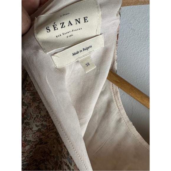 Sezane dress with some flaws. Floral print size 6 - Picture 7 of 7